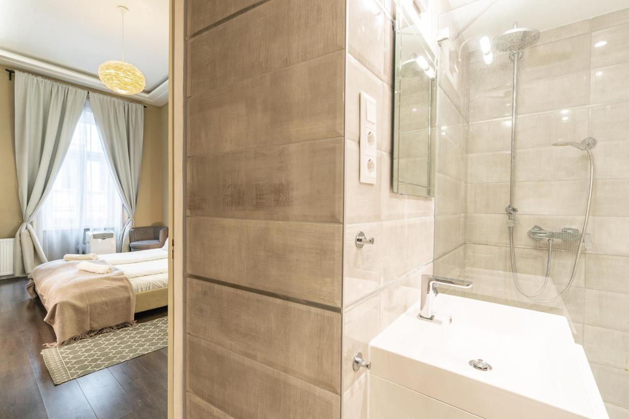Spacious Luxury Apartment At The Heart Of Βουδαπέστη Εξωτερικό φωτογραφία