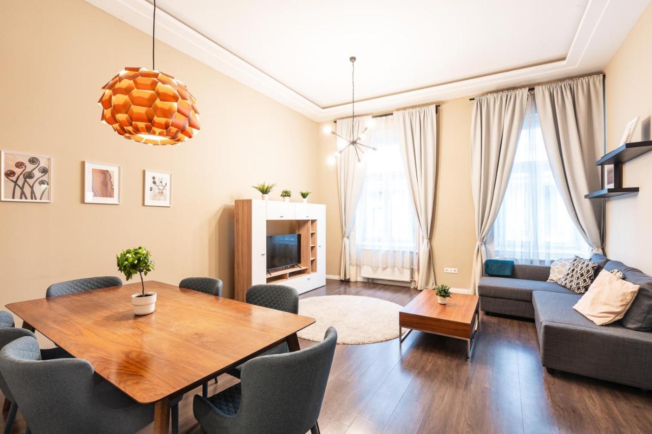 Spacious Luxury Apartment At The Heart Of Βουδαπέστη Εξωτερικό φωτογραφία